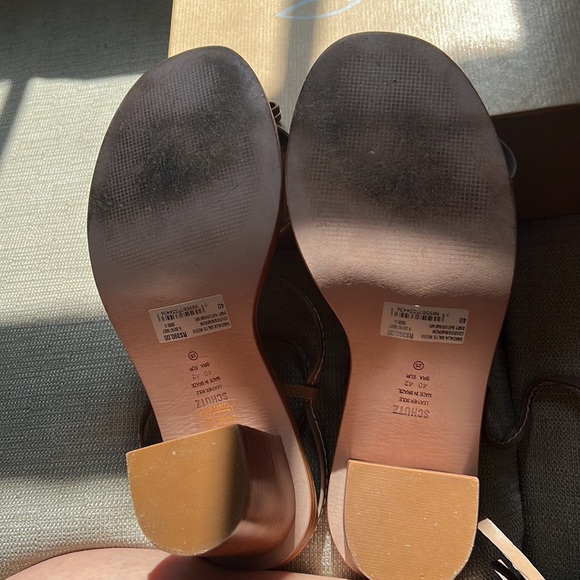 LIKE NEW BROWN SCHUTZ HEELS - Picture 6 of 6